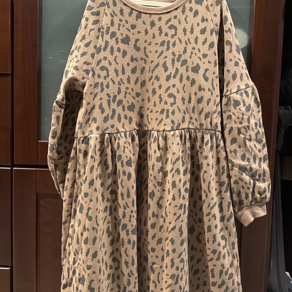 Girls dress
